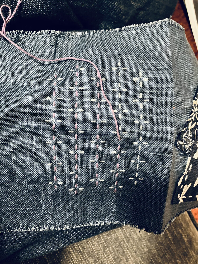 Essai de grille de points sashiko sur tissu